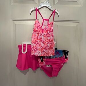 NWTs girls XXS 4/5 3 piece ZEROXPOSUR Pink Floral Bikini Set